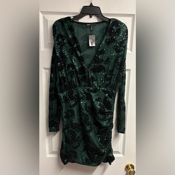 NWT MAJE Green/ Black Sequin Embroidered Mini Dress Size XL - Picture 2 of 6